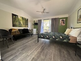 Colonial Village Resort