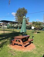 Deniliquin Country Club Motor Inn