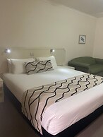 Deniliquin Country Club Motor Inn