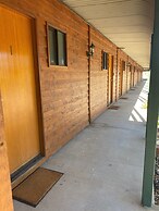 Deniliquin Country Club Motor Inn