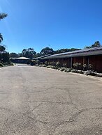 Deniliquin Country Club Motor Inn