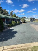 Deniliquin Country Club Motor Inn
