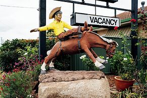 Buckaroo Motor Inn