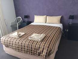 Ambassador Motor Inn Ballarat