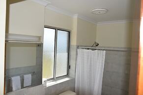 Stansbury Holiday Motel