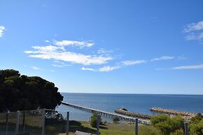 Stansbury Holiday Motel