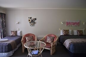 Coastal Motor Lodge