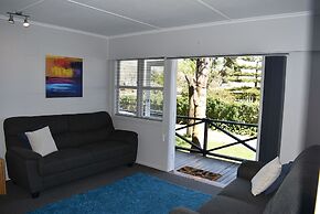 Coastal Motor Lodge