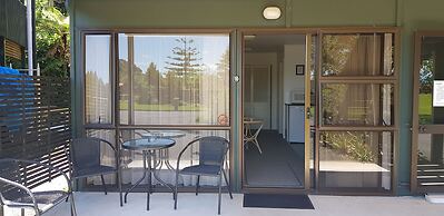 Coastal Motor Lodge