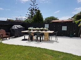 Coastal Motor Lodge