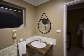 Lancelin Sands Hotel