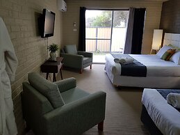 Lancelin Sands Hotel
