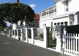Ponsonby Manor