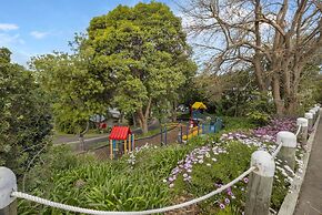 Metung Holiday Villas