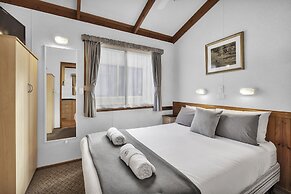 Metung Holiday Villas