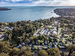 Metung Holiday Villas