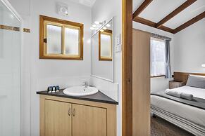 Metung Holiday Villas