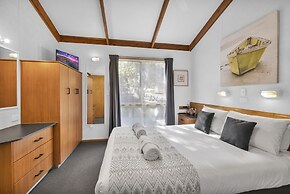 Metung Holiday Villas