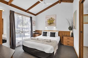 Metung Holiday Villas