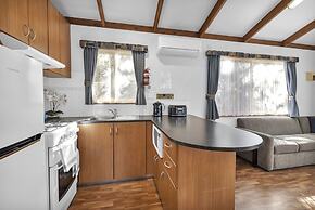 Metung Holiday Villas