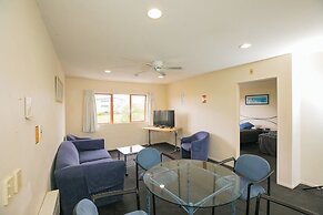 Albany Executive Motor Inn