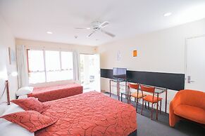 Albany Executive Motor Inn