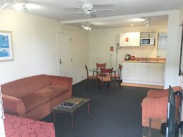 Albany Executive Motor Inn