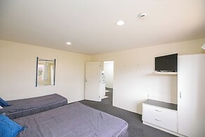 Albany Executive Motor Inn