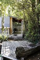 Cranford Cottages And Motel