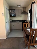 Cranford Cottages And Motel