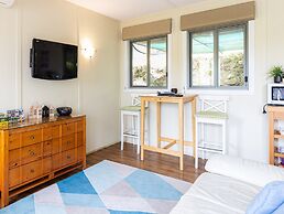 Gisborne Peak Winery Cottages