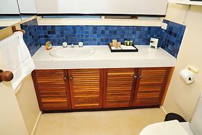 Gisborne Peak Winery Cottages