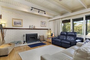 Gisborne Peak Winery Cottages