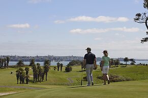 Rydges Formosa Auckland Golf Resort