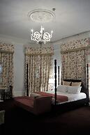 Largs Pier Hotel Motel