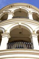 Largs Pier Hotel Motel