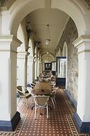 Largs Pier Hotel Motel