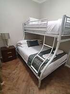 Largs Pier Hotel Motel