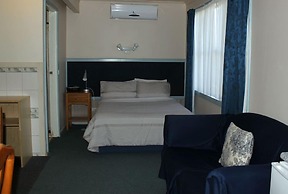 Kaniva Midway Motel