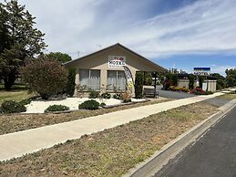 Kaniva Midway Motel