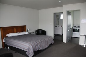 Charlton Motel