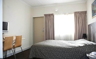 Westside Motor Inn