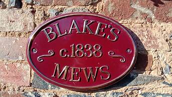 Blakes Manor Self Contained Heritage Accommodation