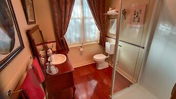 Blakes Manor Self Contained Heritage Accommodation