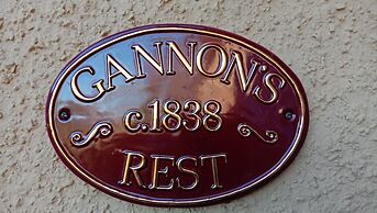 Blakes Manor Self Contained Heritage Accommodation