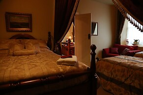 Blakes Manor Self Contained Heritage Accommodation