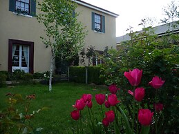 Blakes Manor Self Contained Heritage Accommodation