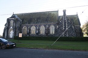 Blakes Manor Self Contained Heritage Accommodation