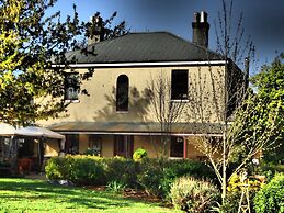 Blakes Manor Self Contained Heritage Accommodation