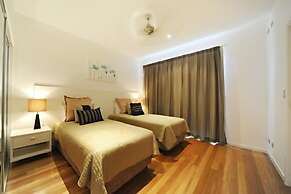 Pinnacle Apartments Hamilton Island